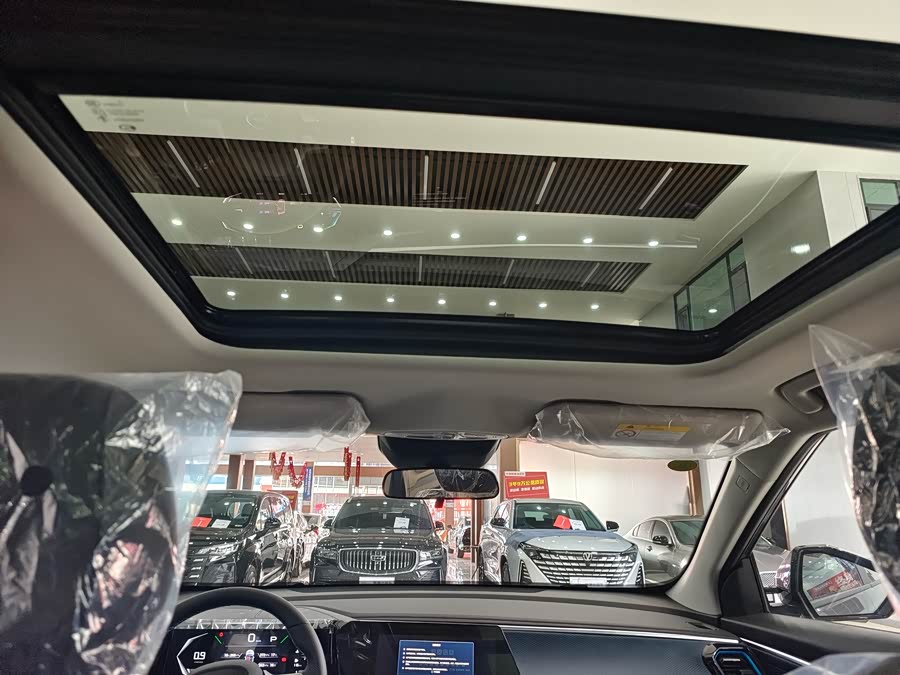 GAC Trumpchi GS3 2025 #6 GAC Trumpchi GS3 2025 car image #6