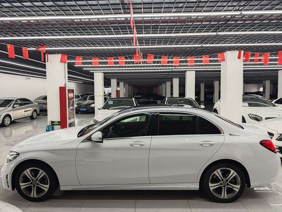 Mercedes-Benz C Class 2019 #6 Mercedes-Benz C Class 2019 صورة سيارة #6