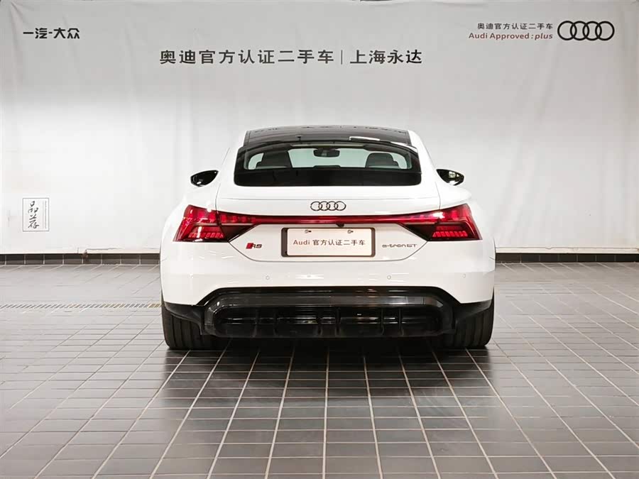 Audi RS e-tron GT 2023 #6 Audi RS e-tron GT 2023 car image #6