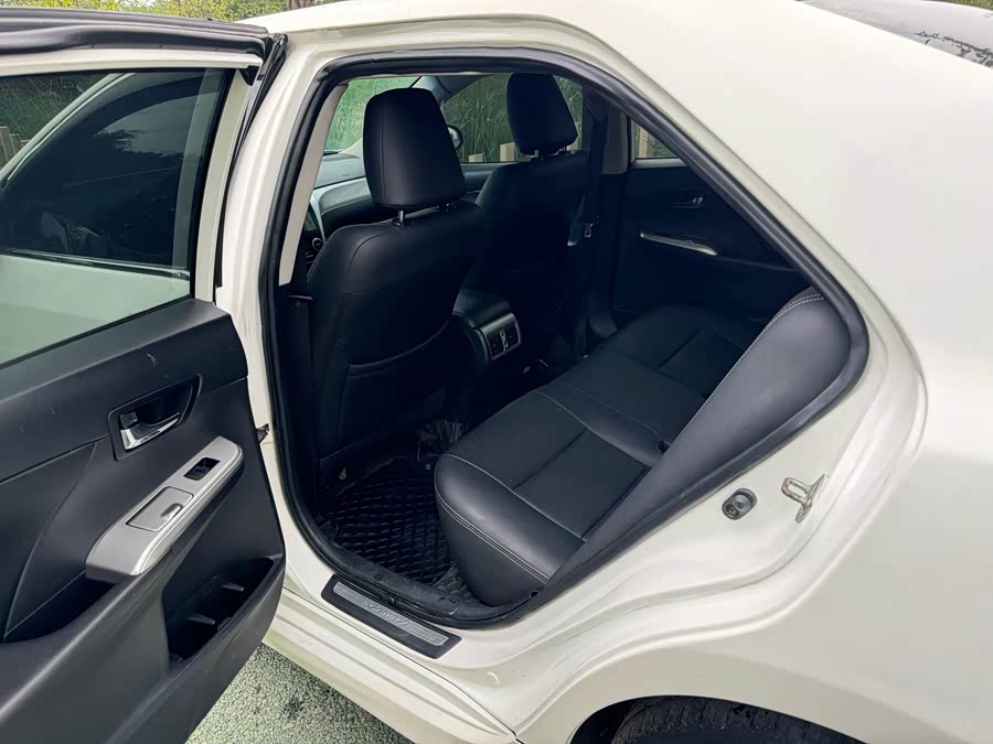 Toyota Camry 2014 immagine di auto #6