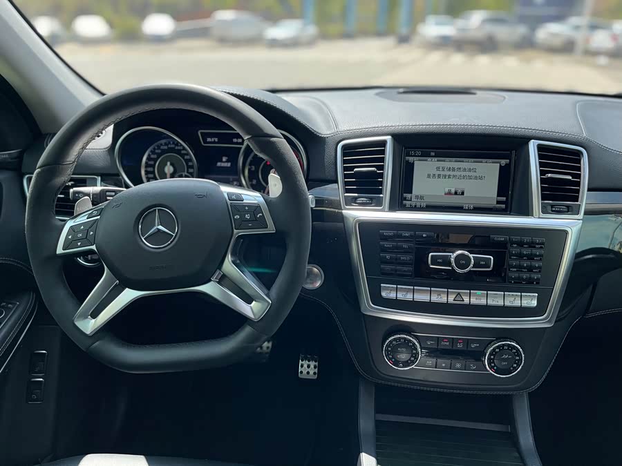 Mercedes-Benz GL AMG 2015 #6 Mercedes-Benz GL AMG 2015 изображение автомобиля #6