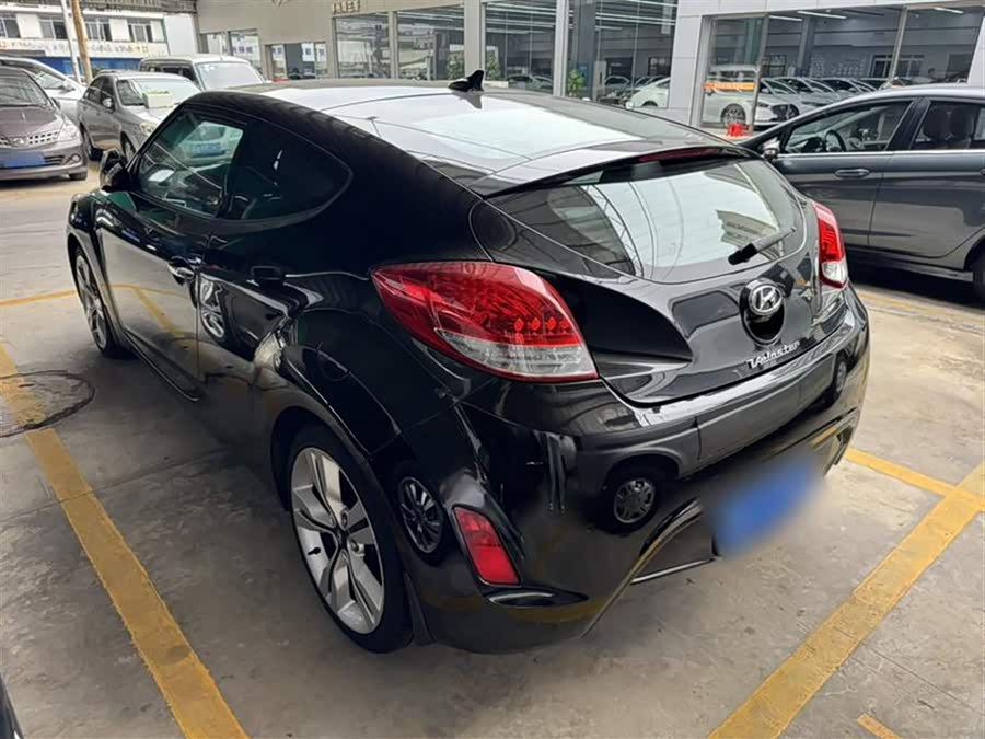 Hyundai Veloster 2013 #6 Hyundai Veloster 2013 car image #6