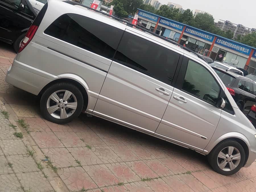 奔驰 唯雅诺 2012 汽车图片 #6