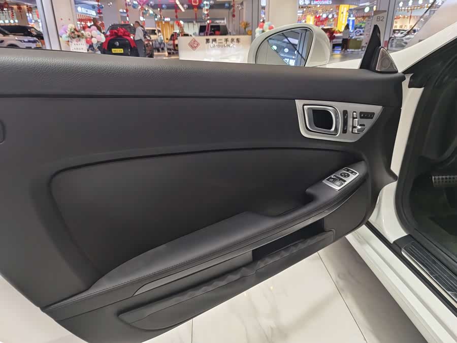 Mercedes-Benz SLC Class 2018 #6 Mercedes-Benz SLC Class 2018 car image #6