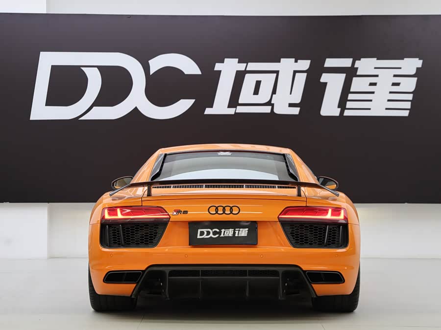 Audi R8 2018 car image #6