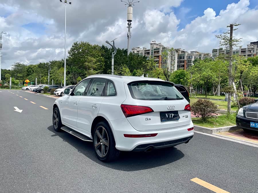 Audi Q5 (Imported) 2015 car image #6