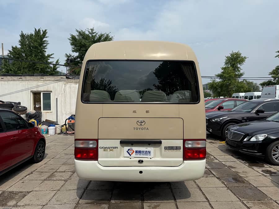 Toyota Coaster 2011 #6 Toyota Coaster 2011 imagen de coche #6