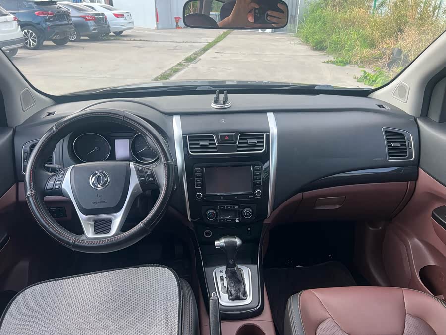 Forthing SX6 2016 immagine di auto #6