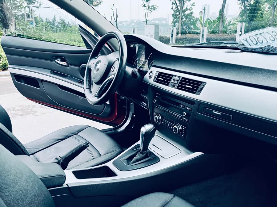 BMW 3 Series (Imported) 2012 изображение автомобиля #6