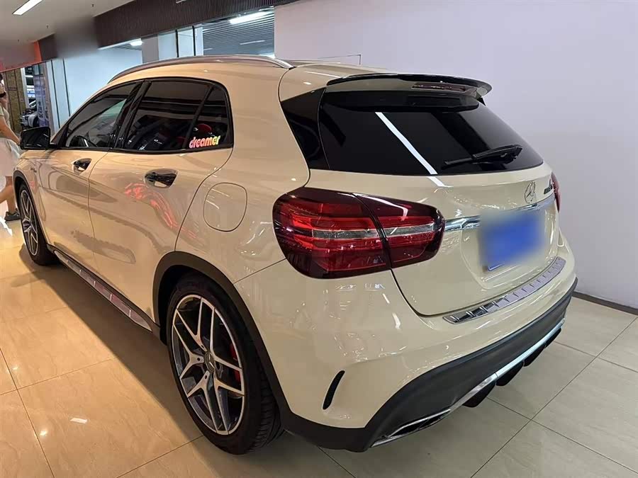 Mercedes-Benz GLA AMG 2018 car image #6
