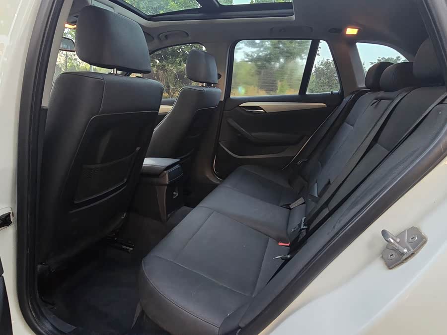 BMW X1 (Imported) 2013 car image #6