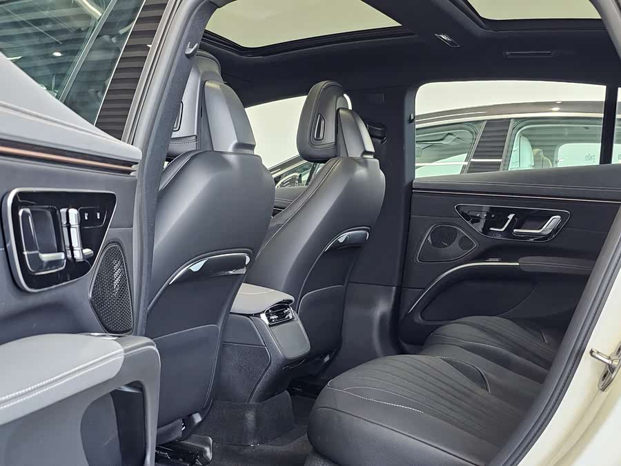 Mercedes-Benz EQS Class 2025 #6 Mercedes-Benz EQS Class 2025 car image #6