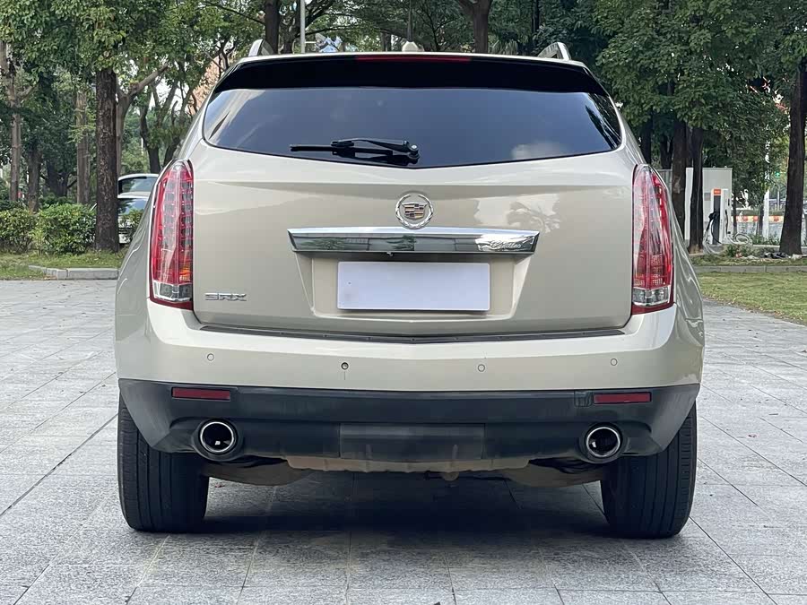 2011 car image #6