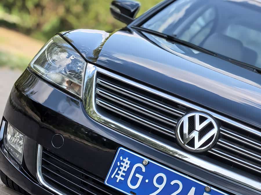 Volkswagen Passat Lingyu 2011 car image #6