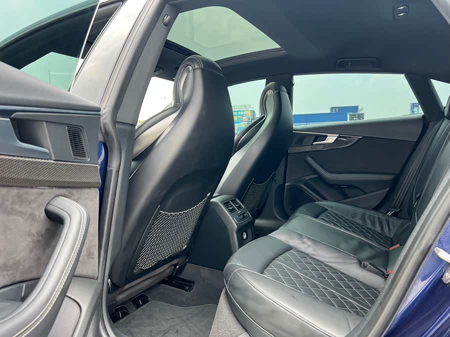 Audi S5 2018 car image #6