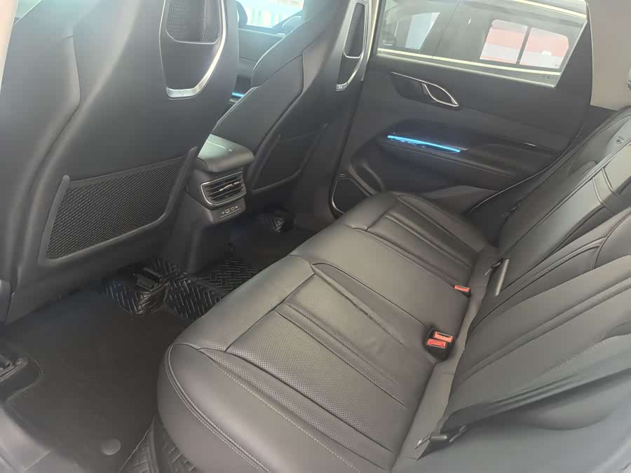 HongQi HS3 2023 #6 HongQi HS3 2023 car image #6