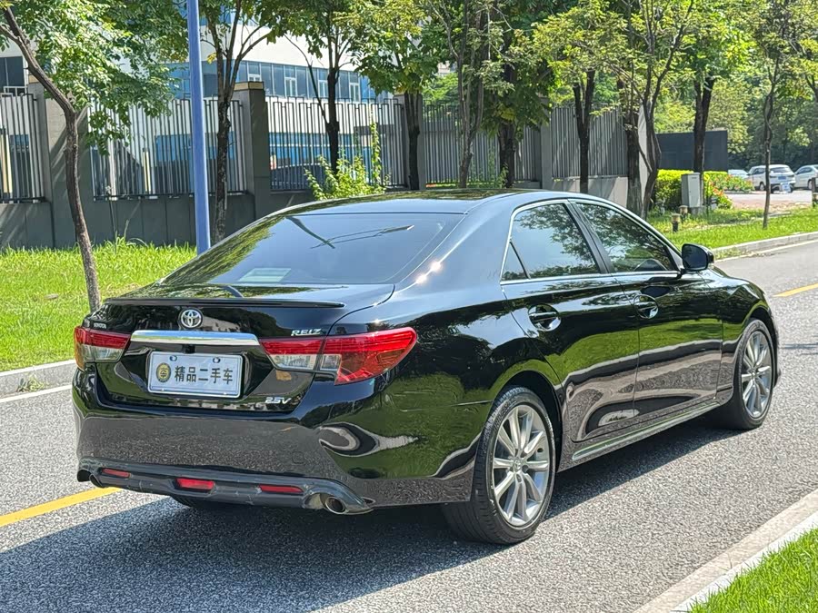 Toyota Reiz 2015 immagine di auto #6