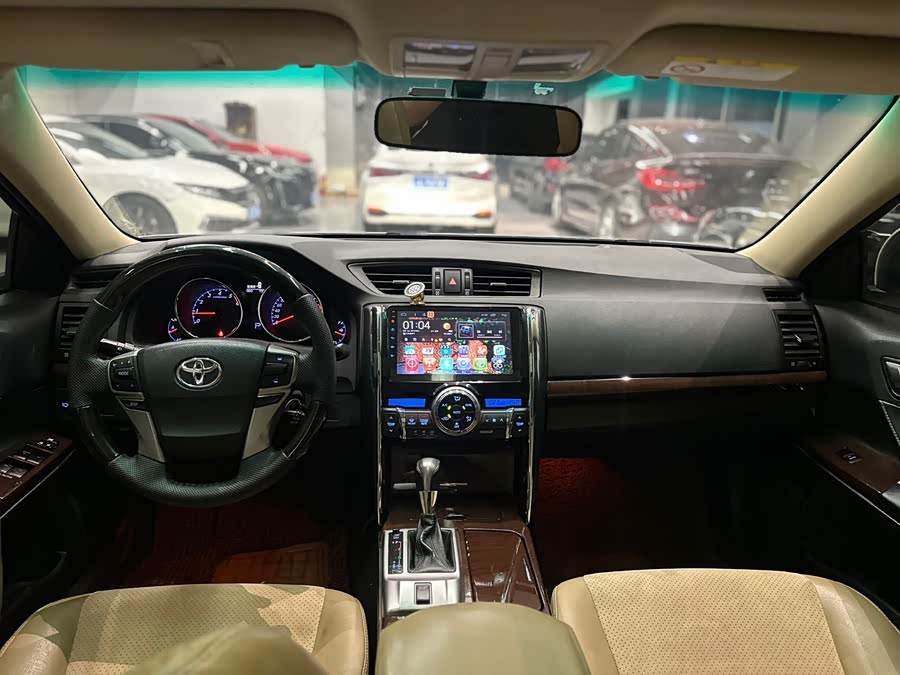 Toyota Reiz 2014 immagine di auto #6