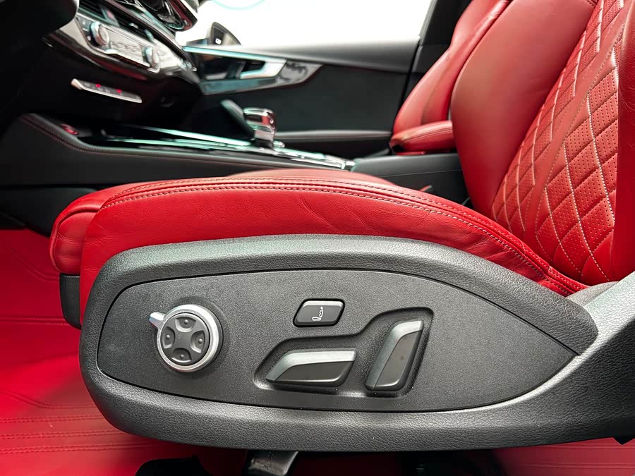 Audi S4 2023 car image #6