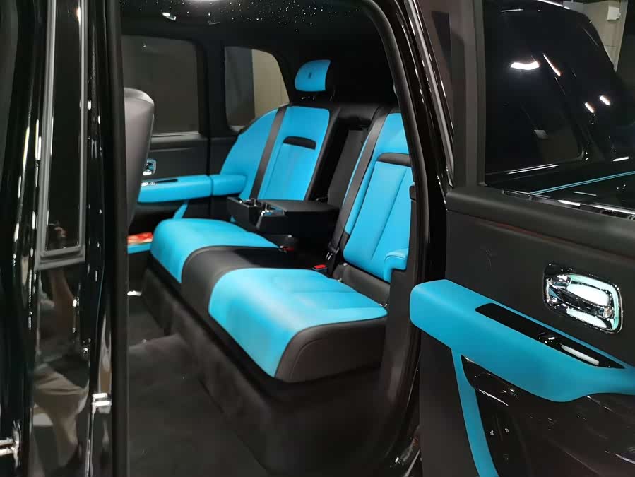 劳斯莱斯 库里南 2023 汽车图片 #6