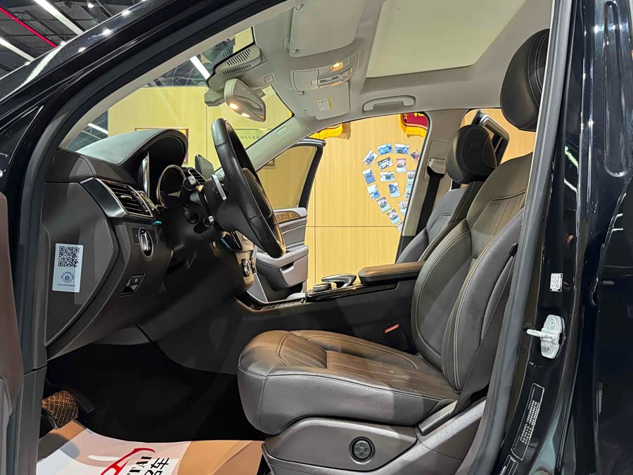 Mercedes-Benz GLS Class 2017 car image #6