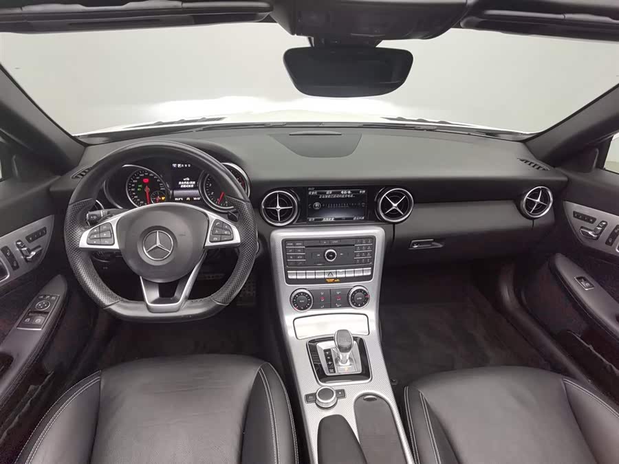Mercedes-Benz SLC Class 2016 car image #6