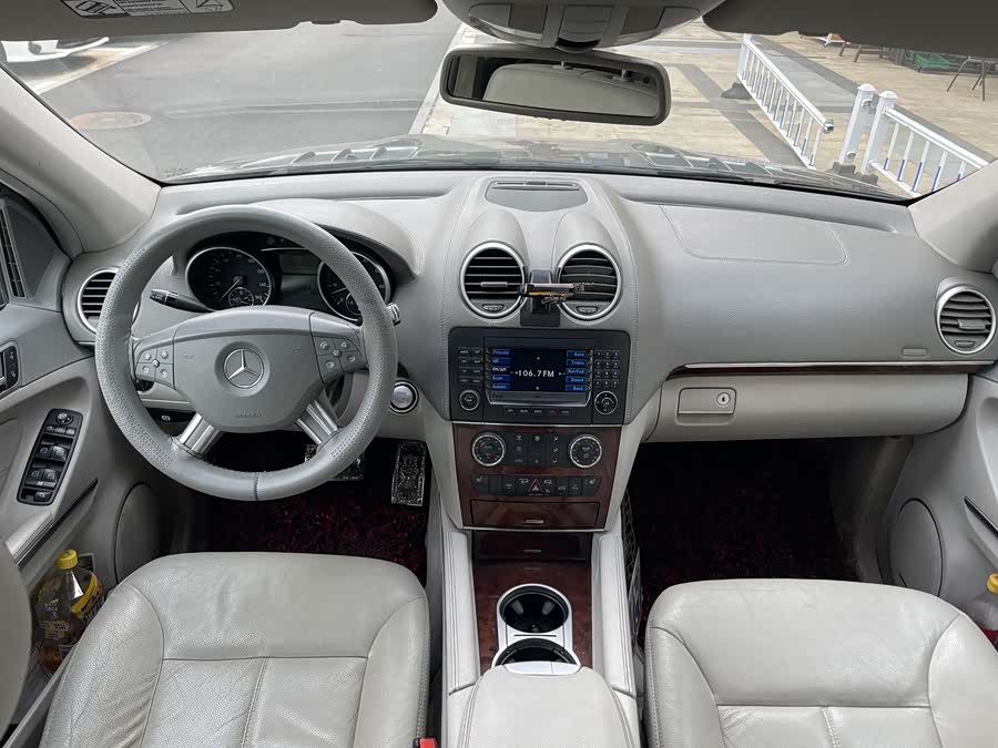 Mercedes-Benz GL Class 2007 car image #6