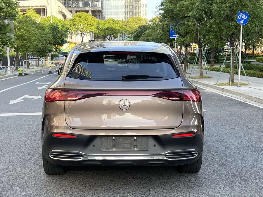 Mercedes-Benz EQE SUV 2023 immagine di auto #6
