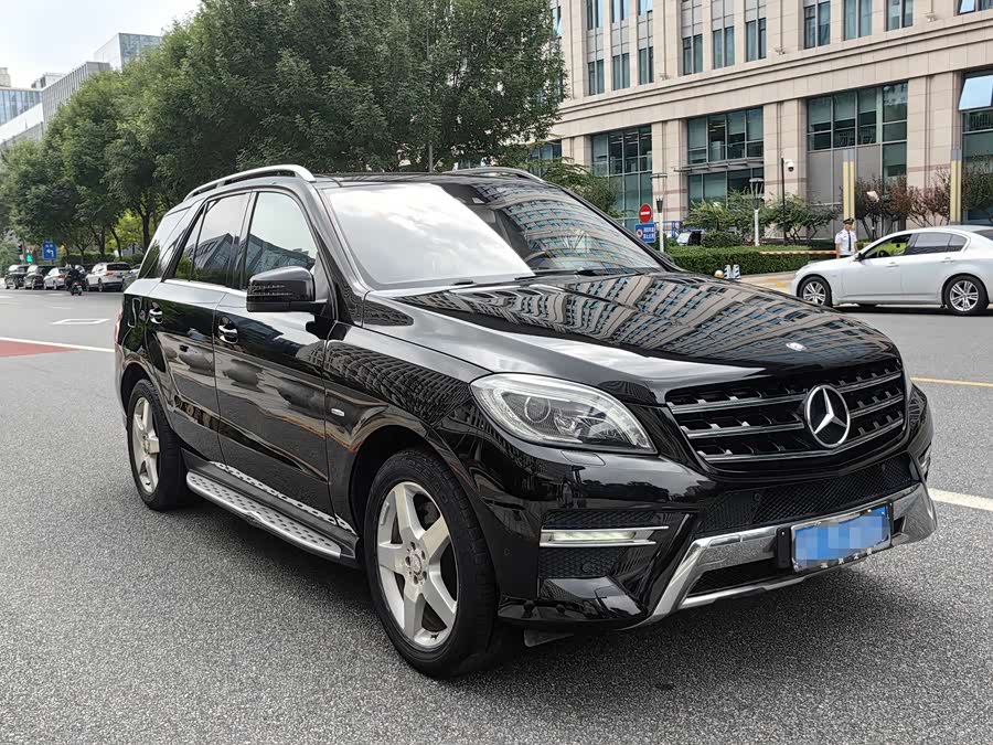 Mercedes-Benz M Class 2012 car image #6