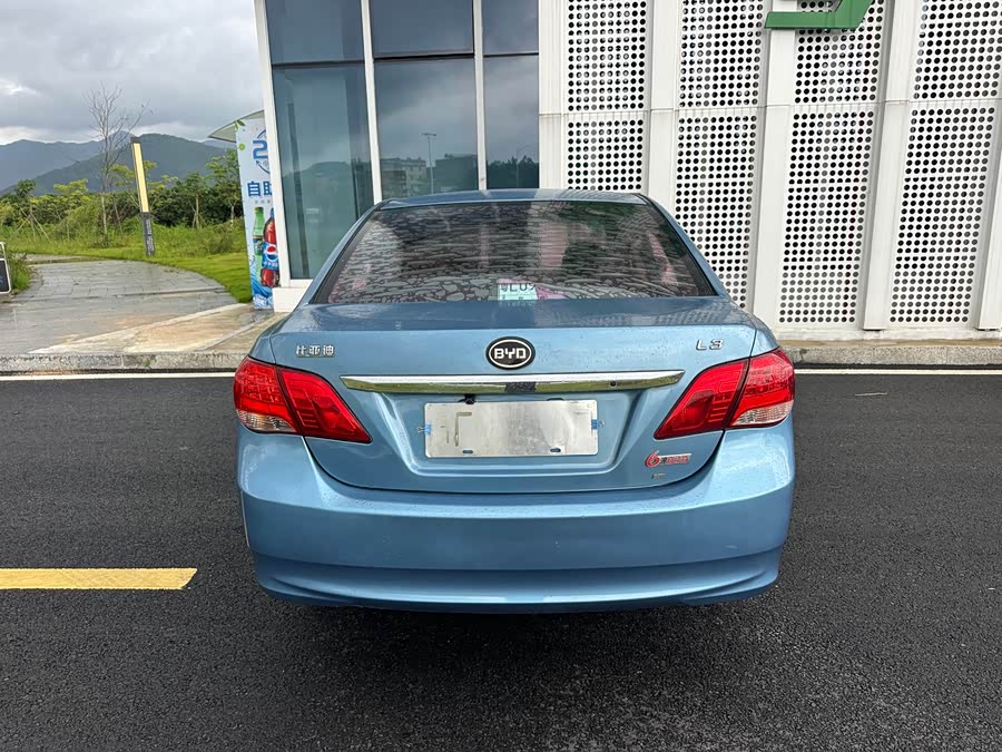 BYD L3 2015 car image #6
