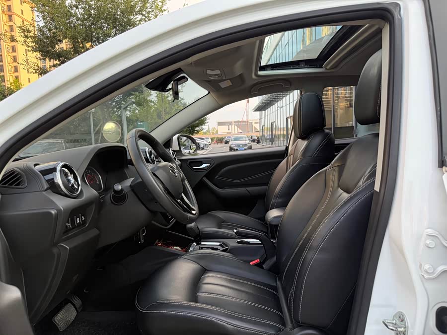 Soueast DX3 2019 #6 Soueast DX3 2019 car image #6