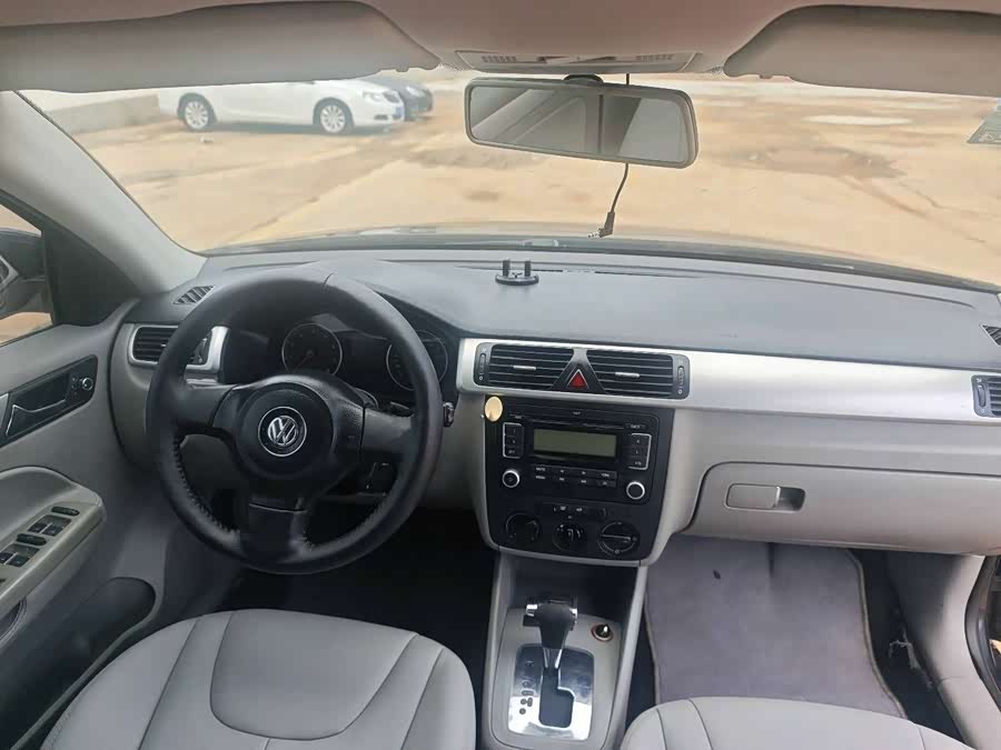 Volkswagen Bora 2012 immagine di auto #6