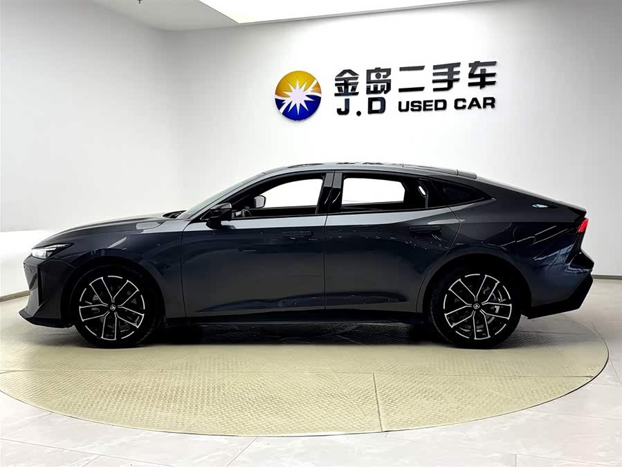Changan UNI-V iDD 2024 immagine di auto #6