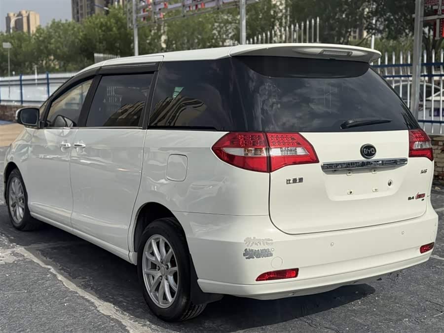 BYD M6 2016 #6 BYD M6 2016 car image #6