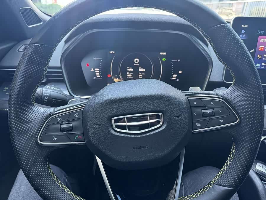 GEELY Preface 2021 car image #6