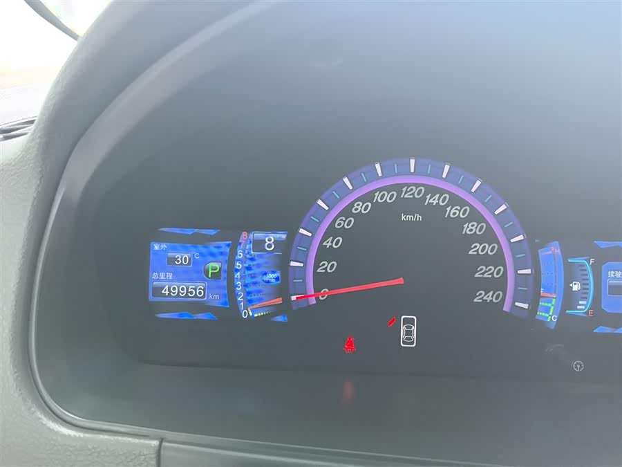 BYD M6 2016 car image #6