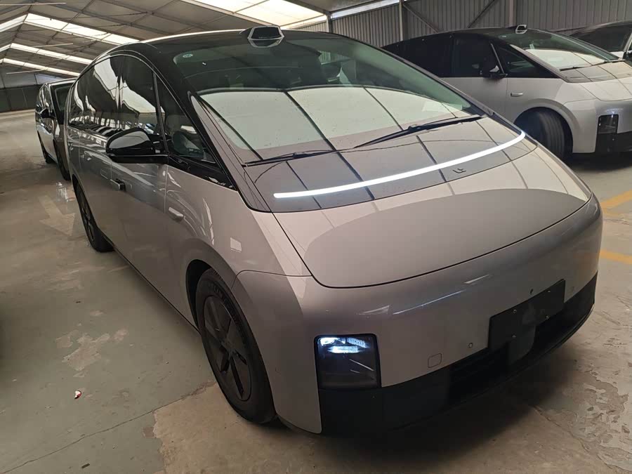 理想汽车 理想MEGA 2024 汽车图片 #6