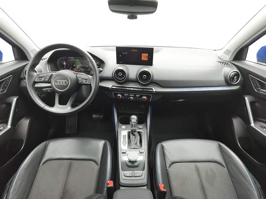 Audi Q2L e-tron 2020 #6 Audi Q2L e-tron 2020 صورة سيارة #6