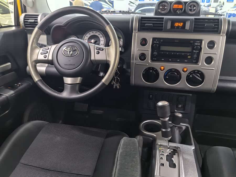 Toyota FJ Cruiser 2017 immagine di auto #6