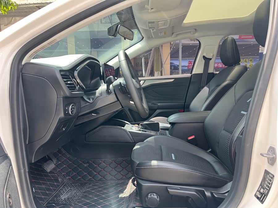 Ford Focus Active 2021 #6 Ford Focus Active 2021 car image #6