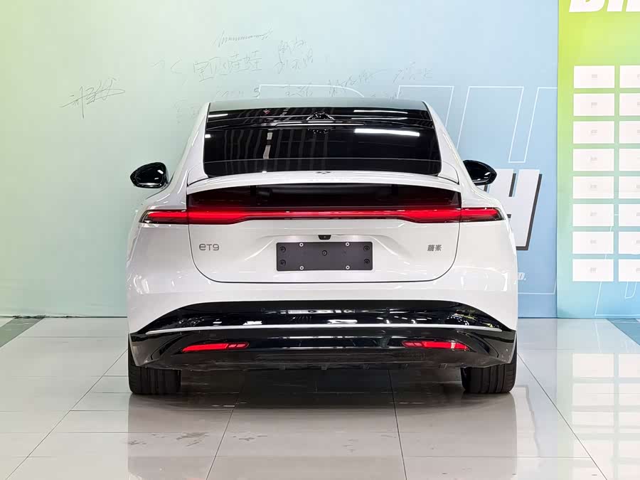 NIO ET9 2024 صورة سيارة #6
