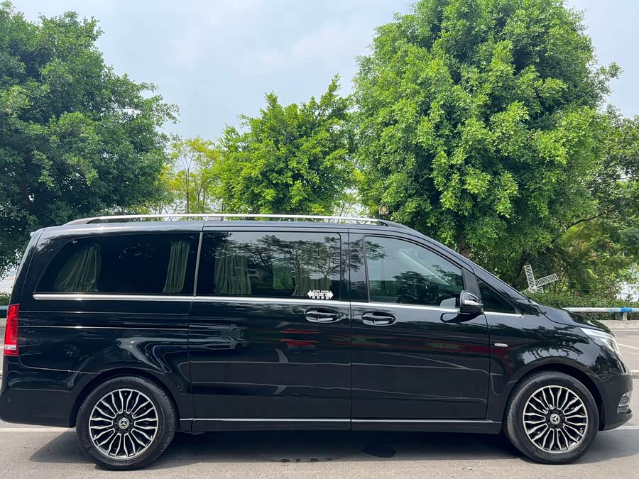 Mercedes-Benz V Class 2020 car image #6