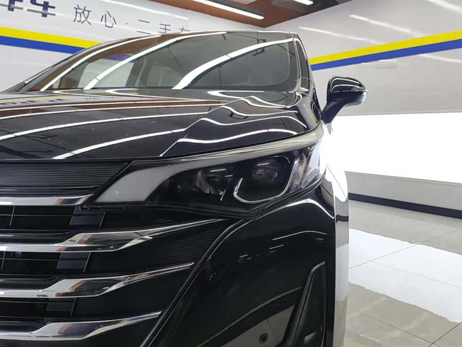 GAC Trumpchi M6 2019 car image #6