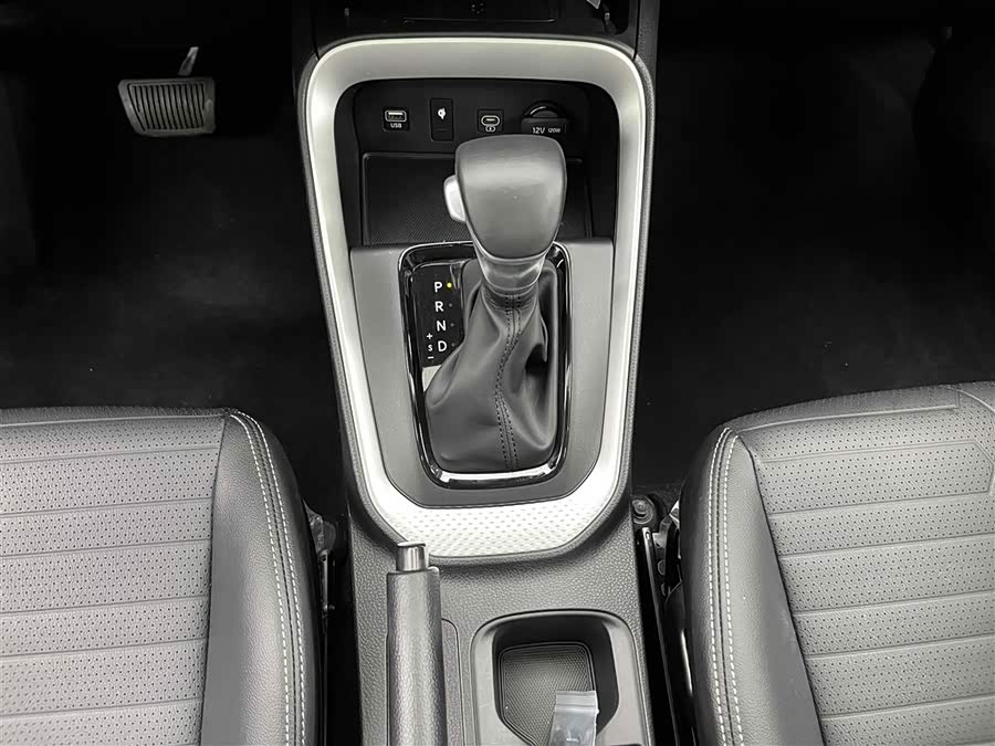 Kia Sonet 2024 صورة سيارة #6