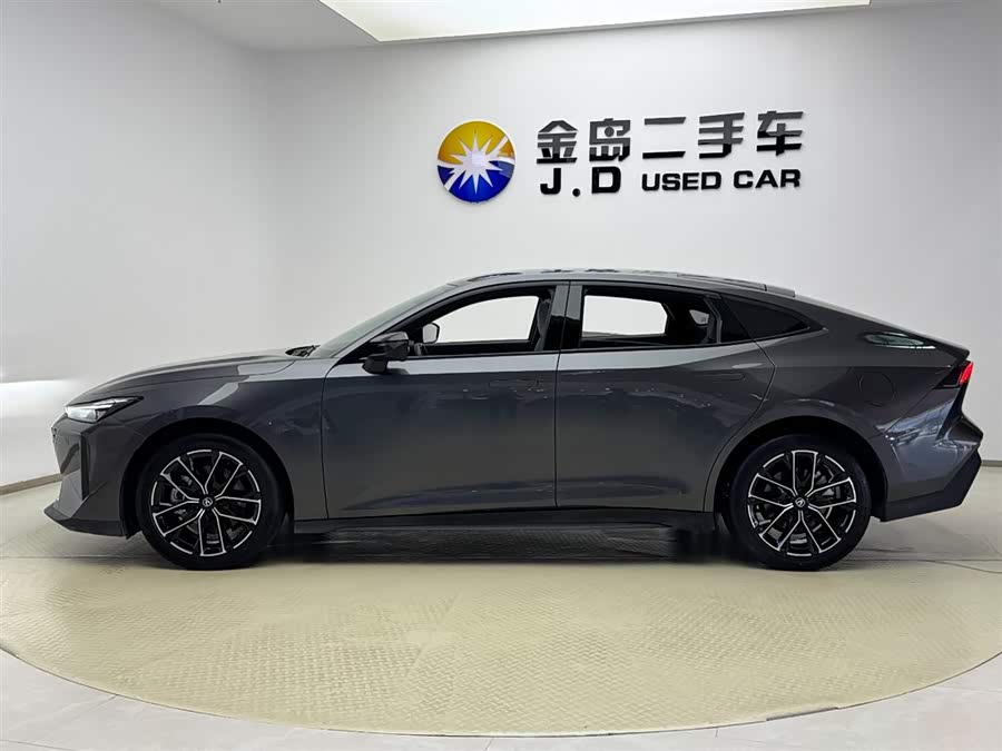 Changan UNI-V iDD 2024 #6 Changan UNI-V iDD 2024 car image #6