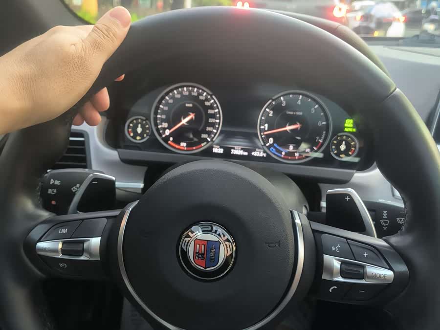 BMW 6 Series 2019 car image #6