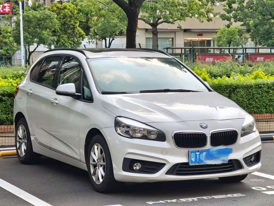 BMW 2 Series Tourer 2017 car image #6