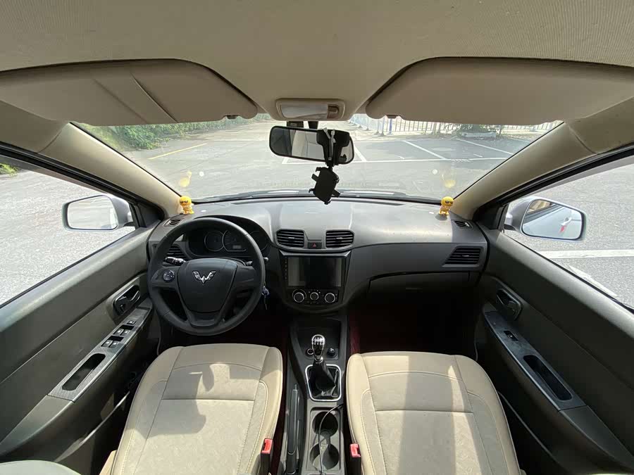 五菱汽车 五菱宏光 2017 #6 五菱汽车 五菱宏光 2017 汽车图片 #6