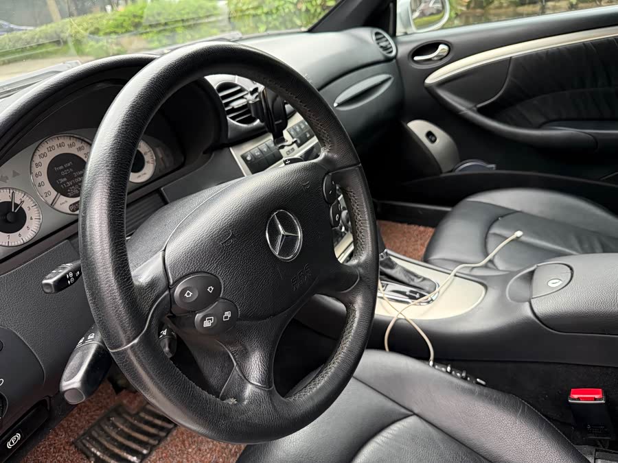Mercedes-Benz CLK Class 2008 car image #6