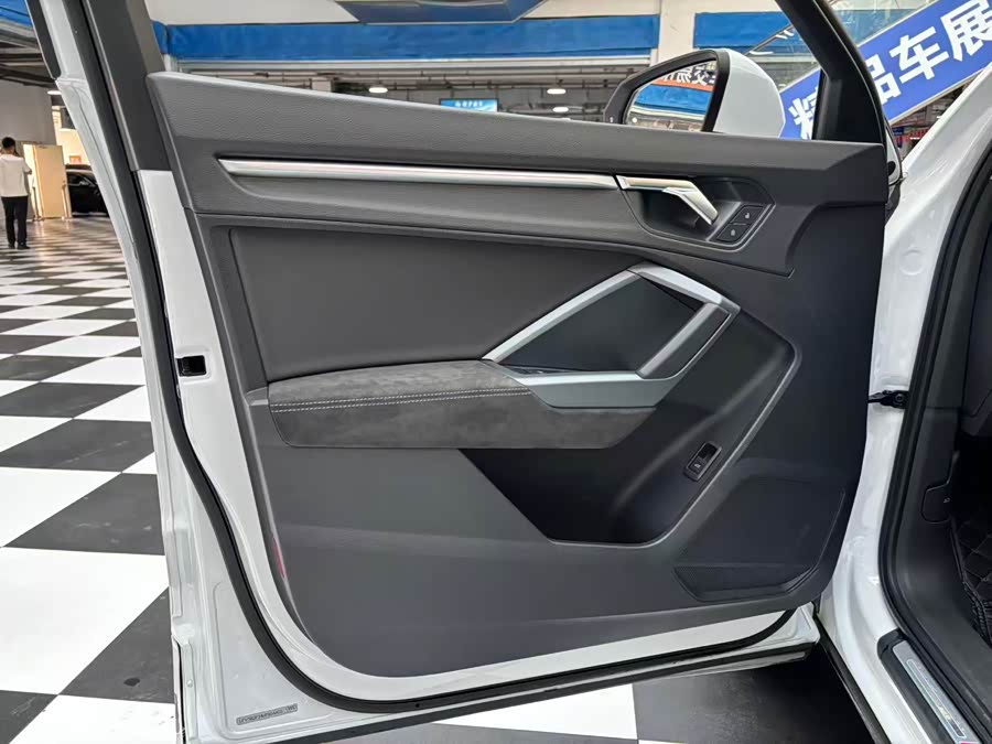 Audi Q3 Sportback 2021 #6 Audi Q3 Sportback 2021 car image #6